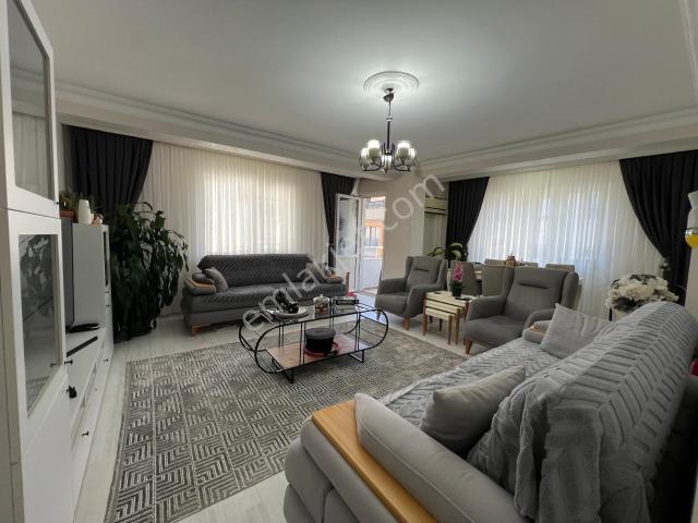 Yenibosna Zafer Mahallesinde Butik Site İçinde Satılık 4+2 Dubleks Daire Kapalı Otoparklı