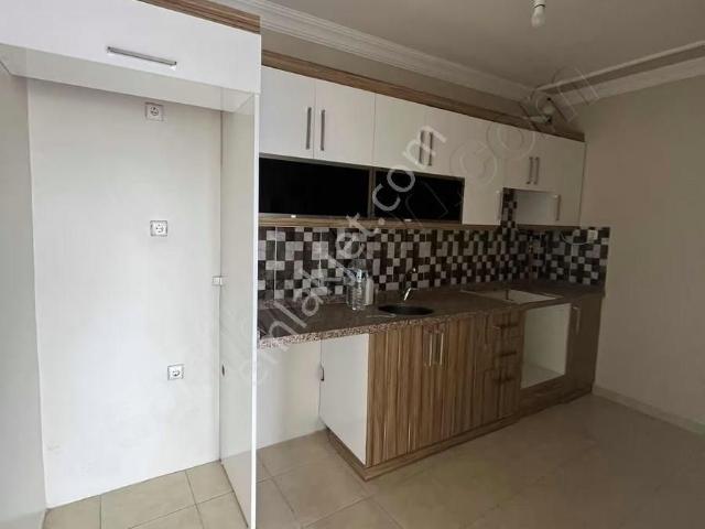 Yenidoğan Mah Kiralık 2+1 Ara Kat Mtfk Da Sadece Doğalgazılı Var