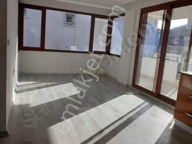 Yenifoça Narezen Mevkii Arakat 2+1 Daire