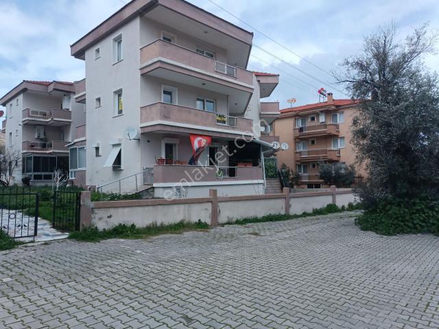 Yenifoça Narezende Kiralık Arakat 2+1 Daire