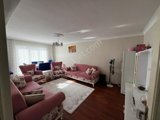 Yenikent Merkez Ziraat Bankası Arkası Kiralık 145m2 Daire