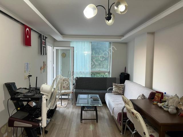Yenikent'te Site İçinde Açık Cephe Geniş Eşyalı 1+1 Kiralık