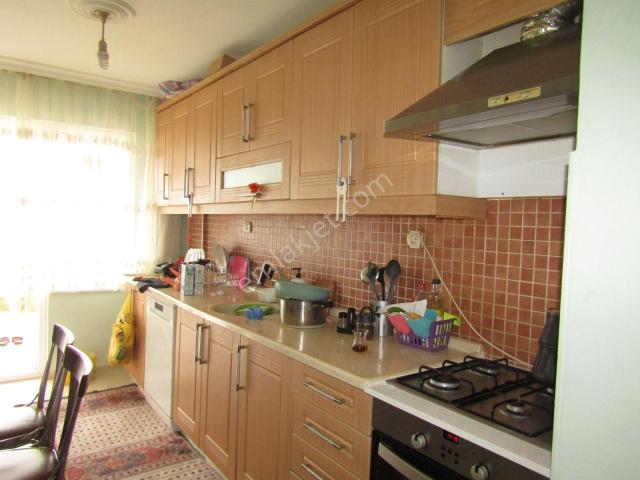 Yenimahalle Asansörlü Katmülkiyetli 17yıllık Karnur Apart Satılıkdaire 1.555bintl
