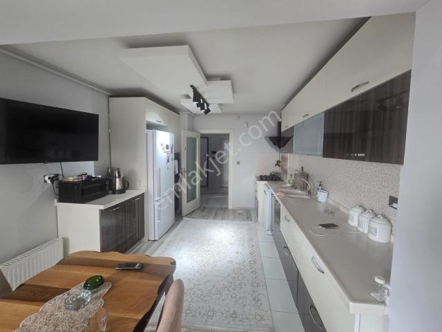 Yenimahalle Avcılar Duru Park Sitesinde Satılık 3+1