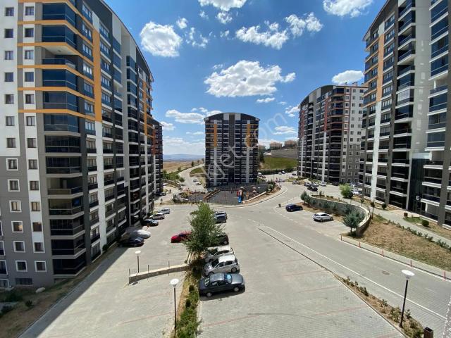 Yenimahalle Mebuskent Sitesi 154m2 Doğa İçinde 3.kat Satılık 3+1