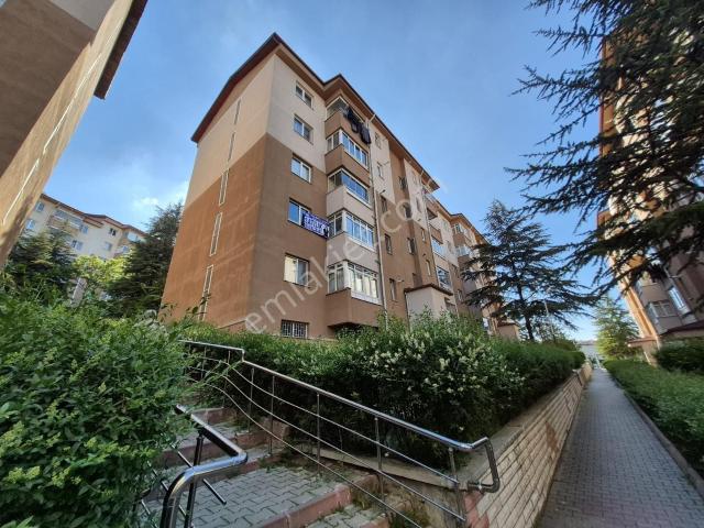 Yenimahalle'de Merkezi Konumda 3+1 Daire