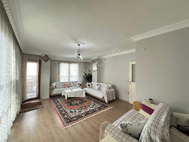 Yenimahalle'de Kullanışlı, Geniş, Açık Cephe, 3+1 Satılık Daire