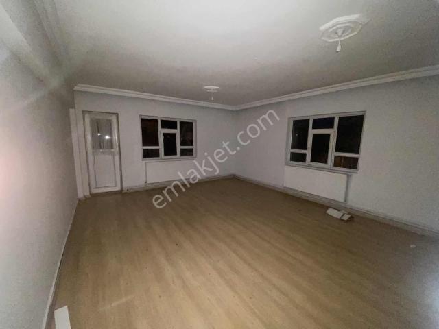 Yenimahallede Kiralık 3+1