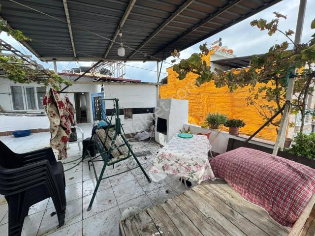 Yenimahallede Kiralık Eşyalı Teraslı 2+1 Daire