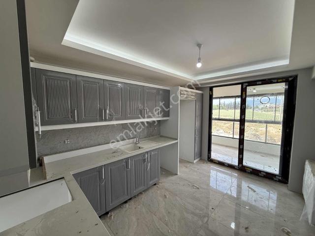 Yedieylül Mah. 3+1 140m² Arakat Butik Site İçi Lüx Nezih Konum