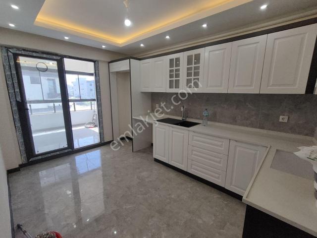 Yedieylül Mahallesi 2+1 Site İçi Satılık️ 3m Tl Kredi İmkan️