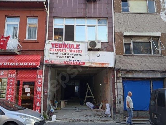 Yedikule Hisarının yanında Yedikule Caddesinde Büyük Dükkan kiralık