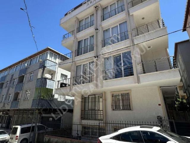 Yeditepe Ünv. Yakınında 1+0 Stüdyo Daire