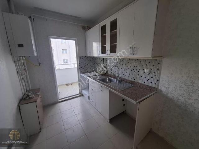 Yeditepe Emlak'tan Kiralık Daire !