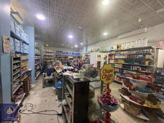 Yeditepe Mahallesinde Genış Merkezi Konumda Satlık Dükkan