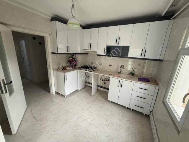 Yerden Isıtmalı Geniş Peyzajlı 3+1 Kiralık Site Dairesi