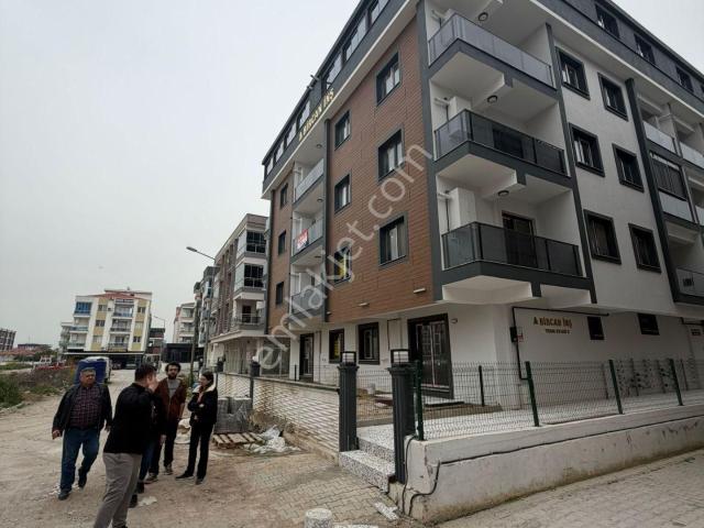 Yerden Isıtmalı Lüx 1+1 Ara Kat Merkezi Konum Önü Açık