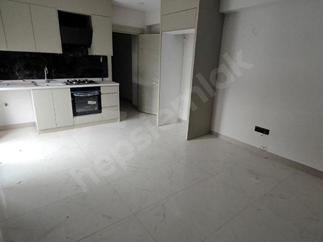 YERDEN ISITMALI, TRAMVAYA YAKIN, LÜX DAİRE