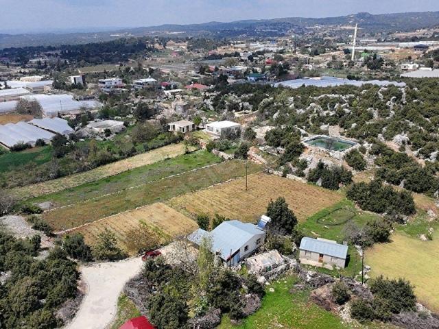 YERLEŞİM ALANI İÇERİSİNDE SATILIK İKİ AYRI PARSEL