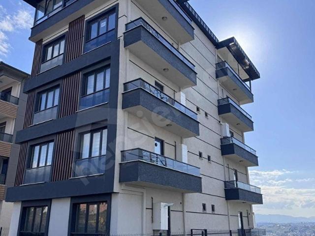 YERLİTÜRK'TEN ÇİFTLİKKÖY BAYRAKTEPE 1 + 1 SATILIK DAİRE