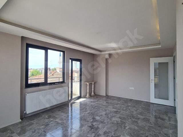 YERLİTÜRK'TEN ÇİFTLİKKÖY'DE KİRALIK LÜKS 3+1 DAİRE