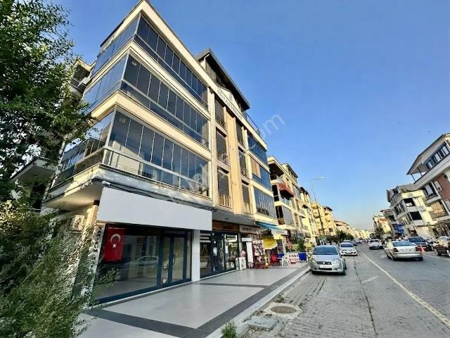 ꧁yetkili Ay Emlaktan꧂altınkum Pazar Sokağında Denize Sadece 200 Metre Kombili Satılık 2+1 Lüx Daire