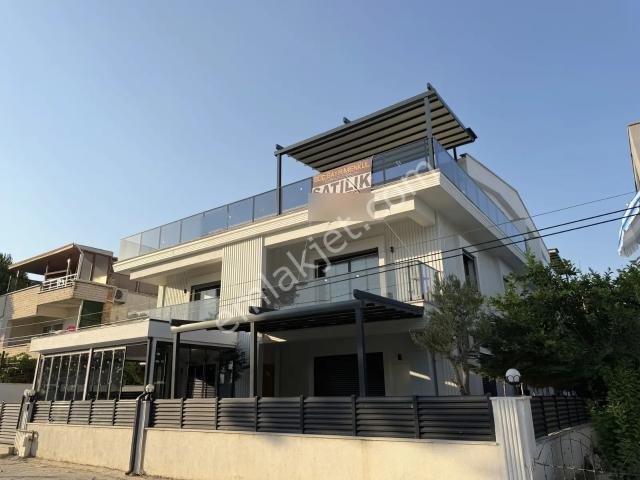 ▀ Yetkili Güç'ten Askeri Kamp Karşısı Denize 10 Adım Ultra Lüx 2+1 Dublex