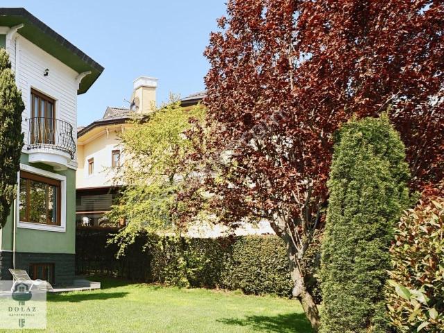 Yetkilisinden Yeşiloba Lal Konaklarında 6+2 Kiralık Villa