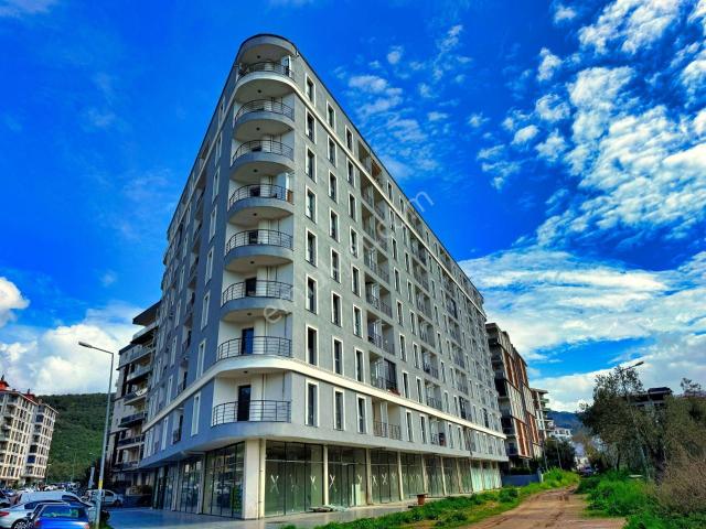 yetkisi Aktif'ten Kadıköy'de Satılık Önü Açık Merkezi Konumda Arakat1+1 Daire