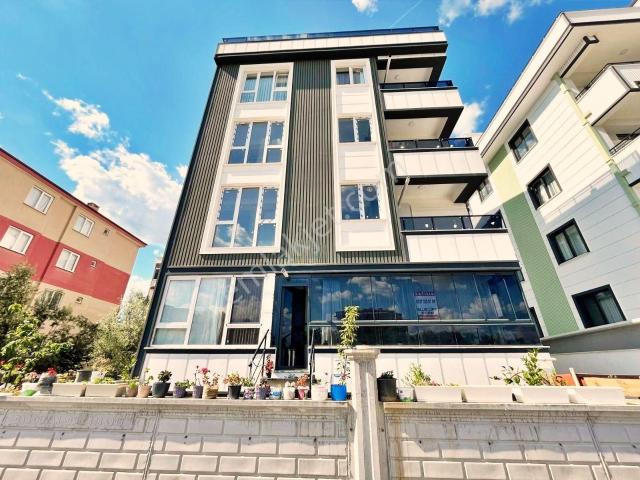 Yetkisi Blue Life Egenden Bahçe Kullanımlı Müstakil Tadında 2+1 Amerikan Mtfk Satılık Daire