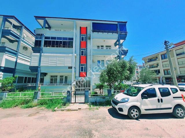 Yetkisi Uytundan Akçay Altınkum'da Denize 700 Mt. Doğalgazlı 3+1