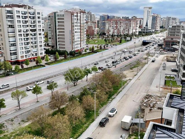 Yks'den Beyşehir Cadde Cepheli 3+1 Site İçi Satılık Daire