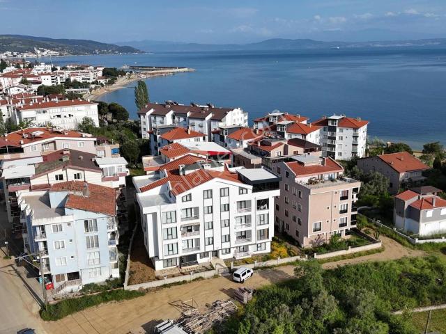 yiğit Emlak Armutlu'dan*denize 100metre*sıfır Dubleks