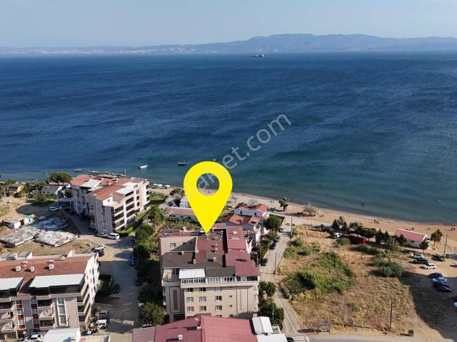 yiğit Emlak Armutlu'dan*denize 50 Metre*2+1*kullanışlı Daire