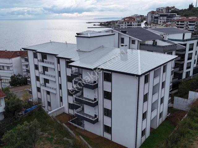 yiğit Emlak Armutlu'dan*yılandar Mevkiinde Ultra Lüks Sıfır 2+1