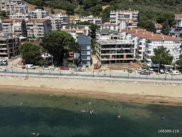 YILANDAR'DA DENİZE SIFIR 2+1 GİRİŞ KAT SIFIR DAİRE