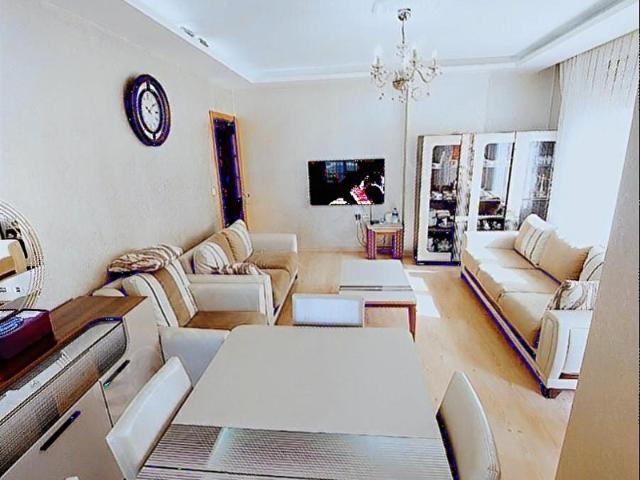 YILDIRIM YAPI EMLAK'TAN 3+1 İSKANLI PANJURLU 3+1 SATILIK DAİRE