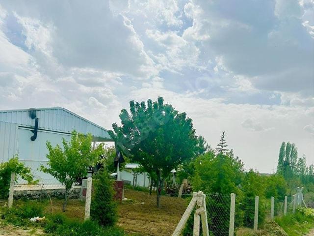 YILMAZER DEN PEÇENEK KÖYÜNE YAKIN TAPULU ELEKTİRİKLİ 350M2 BAHÇE