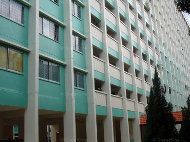 Yishun Avenue 4 Yishun, HDB 4 Rooms