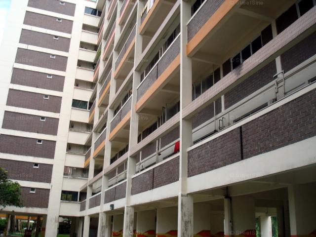Yishun Avenue 6 Yishun, HDB Executive