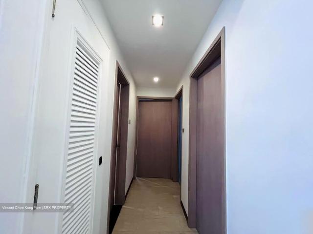 Yishun Emerald D27, Condominium