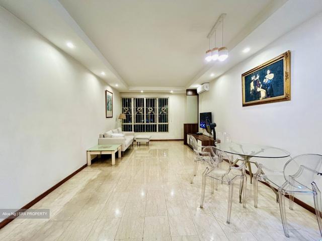 Yishun Emerald D27, Condominium