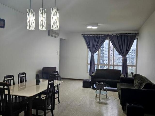 Yishun Sapphire D27, Condominium