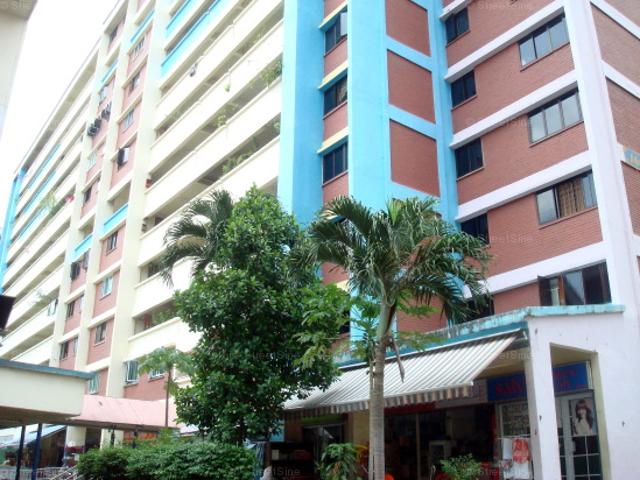Yishun Street 11 Yishun, HDB 3 Rooms