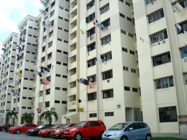 Yishun Street 11 Yishun, HDB 3 Rooms