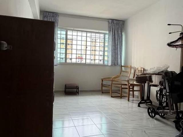 Yishun Street 11 Yishun, HDB 5 Rooms