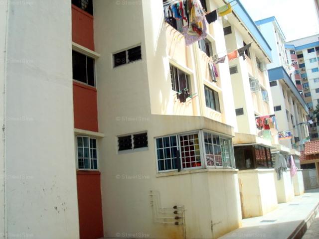 Yishun Street 21 Yishun, HDB 3 Rooms