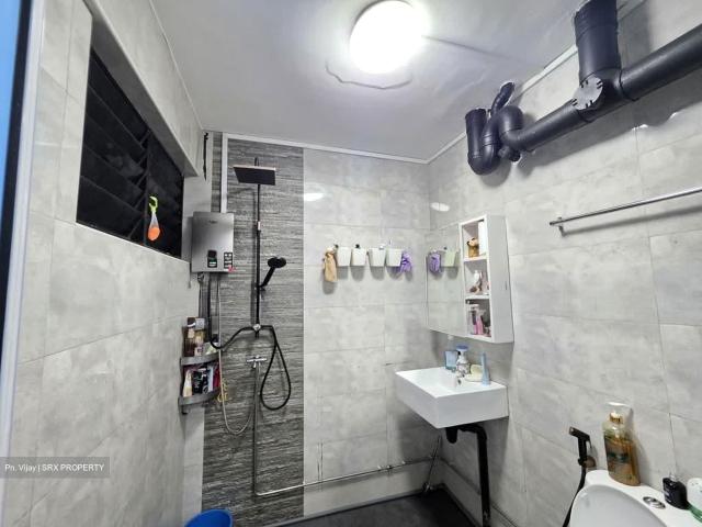 Yishun Street 21 Yishun, HDB 5 Rooms