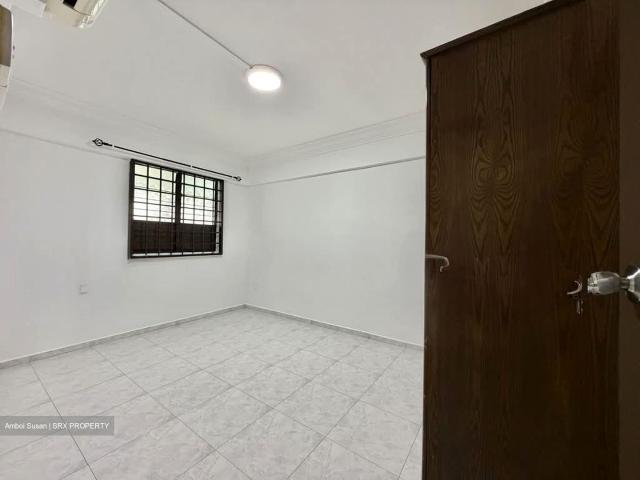 Yishun Ring Road Yishun, HDB 3 Rooms