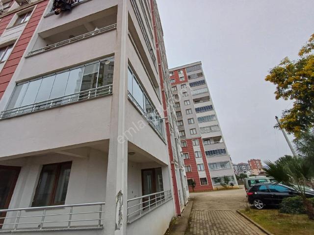 Yomra Safir Konutları | Deniz Manzaralı | Havuzlu Site İçi Daire